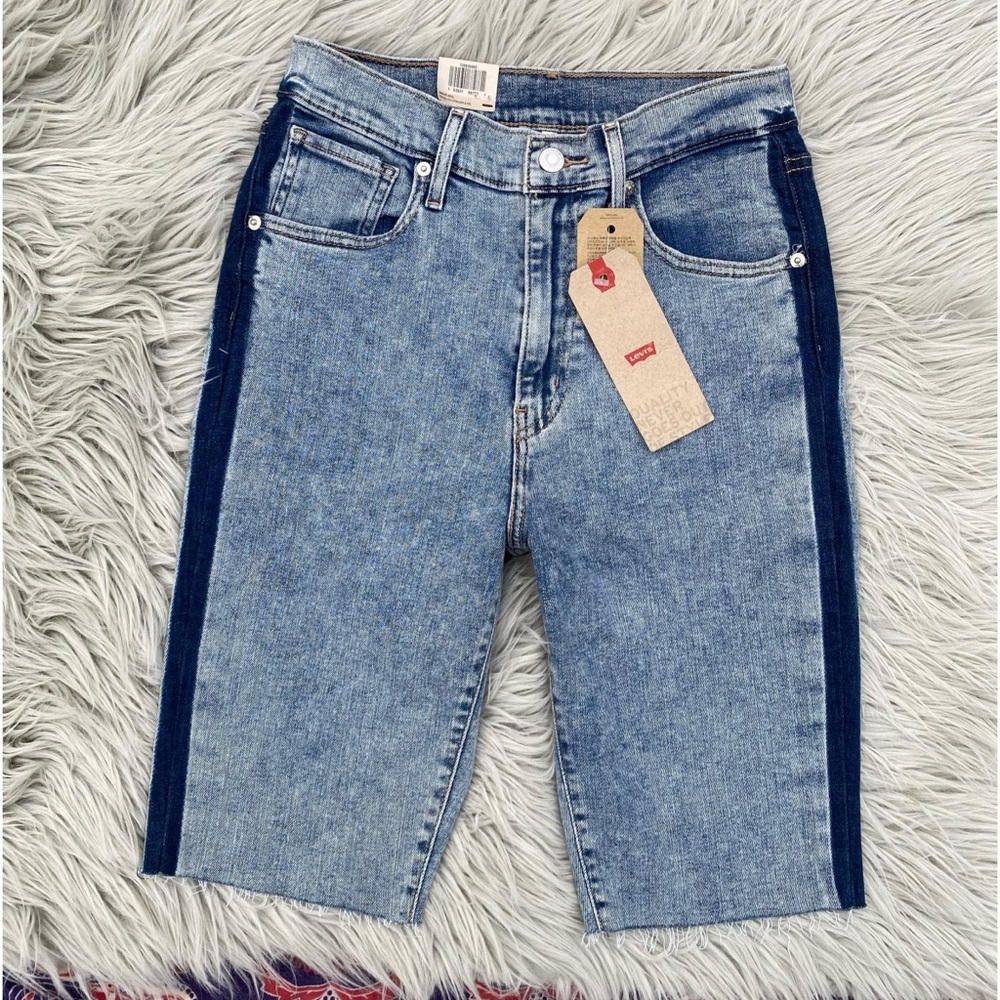 Levi's Shorts size 6
